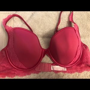 VS deep pink lace detail lined underwire bra 36B